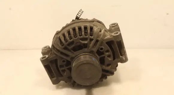 Audi A6 S6 C6 4F Generator/alternator 0124615009