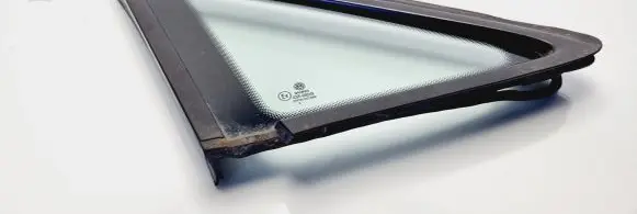 Volkswagen Touran I Front triangle window/glass 43R00048 DOT24AS2M68