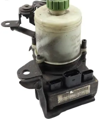 Skoda Fabia Mk1 (6Y) Power steering pump 6Q0423155R