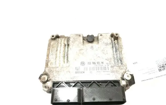 Volkswagen PASSAT B6 Engine control unit/module 03G906021NK EDC16U34 0281013440