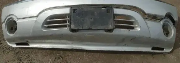 Chrysler Pacifica Front bumper pilkas