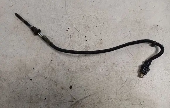 Mercedes-Benz C AMG W204 Exhaust gas temperature sensor A0009059004