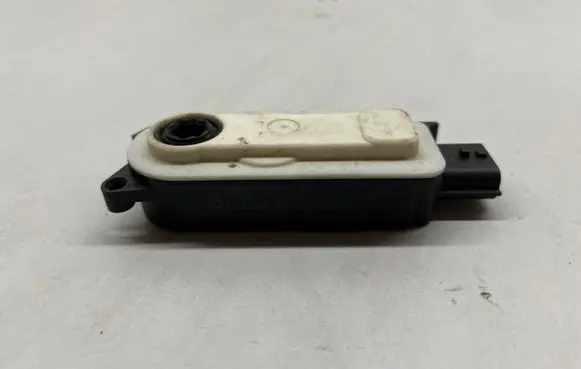 Renault Captur II Sensor 6477R1007 6477S015010