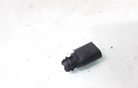 Volkswagen Golf V Outside/exterior temperature sensor 8Z0820535