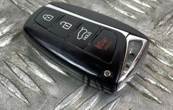 Hyundai Grand Santa Fe NC Ignition key/card 