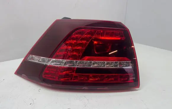 Volkswagen e-Golf Rear/tail lights 5GE941037