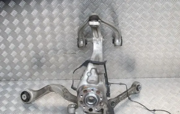Mercedes-Benz AMG GT 4 x290 w290 Front wheel hub spindle knuckle 