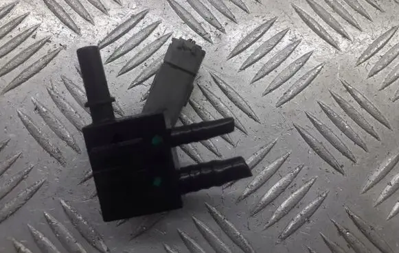 Volvo S40, V40 Turbo solenoid valve
