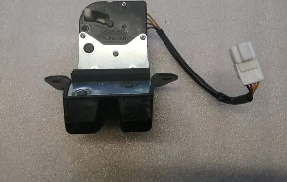 KIA Rio Tailgate/trunk/boot lock/catch/latch