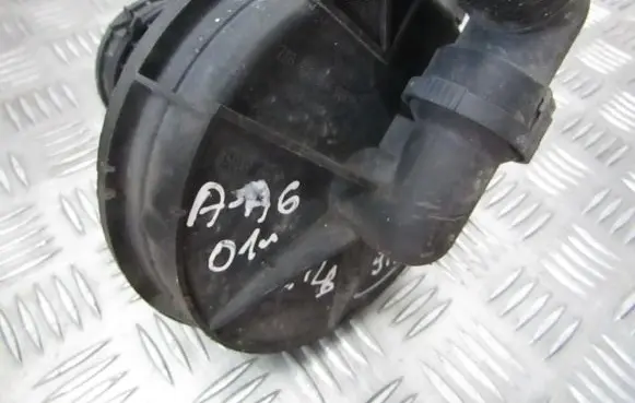 Audi A6 S6 C5 4B Secondary air pump 8d0906613b
