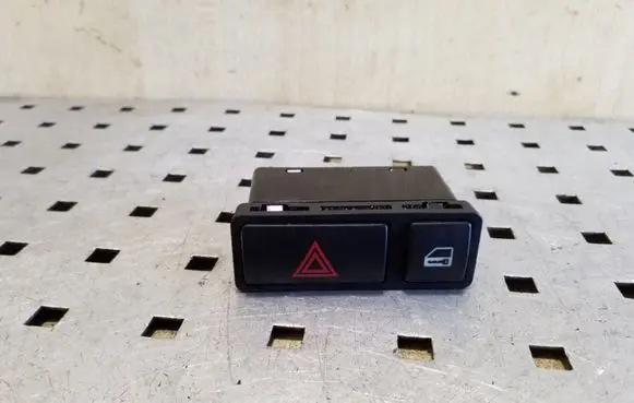 BMW X5 E53 Hazard light switch 61318368920