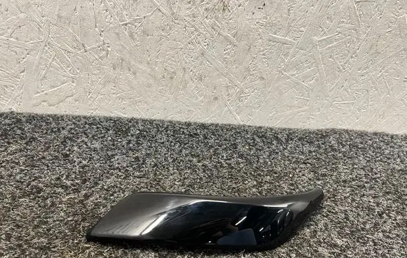 BMW 2 F22 F23 Front door card panel trim 7240416