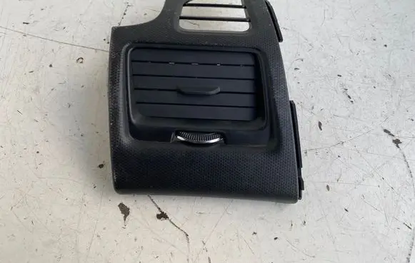 Suzuki Swift II Dashboard side air vent grill/cover trim 7364068L00