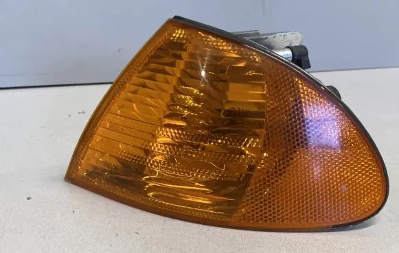 Front indicator light