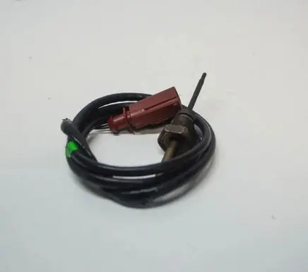 Volkswagen Tiguan Oil temperature sensor 04L906088DB