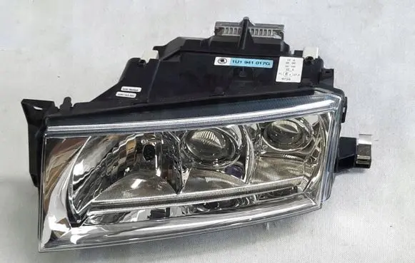 Skoda Octavia Mk3 (5E) Headlight/headlamp 1U1941017G