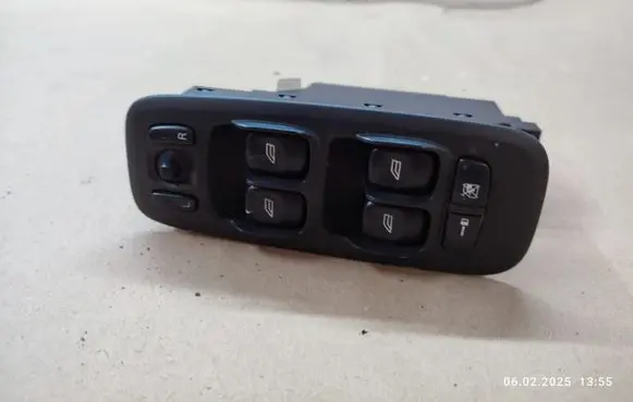 Volvo XC90 Electric window control switch 31334464