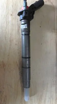 Audi A6 S6 C7 4G Fuel injector 0445116040