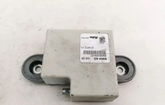 BMW 5 E60 E61 Antenna control unit 693502401 21367510