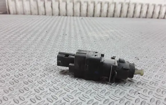 Clutch pedal sensor