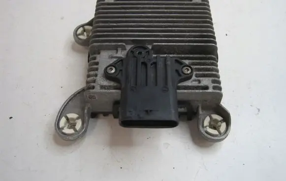 Peugeot Partner III Combustion control unit/module 9841849780