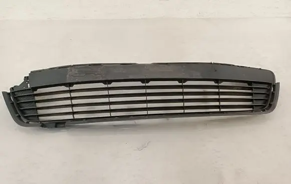Toyota Yaris Front bumper lower grill 531120D210