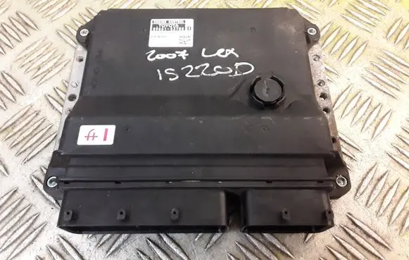 Lexus IS 220D-250-350 Engine control unit/module 8966153700