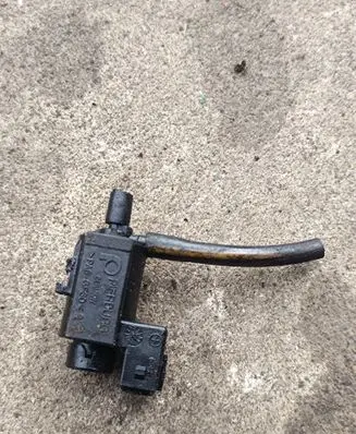 BMW X5 E70 Turbo solenoid valve 1742712