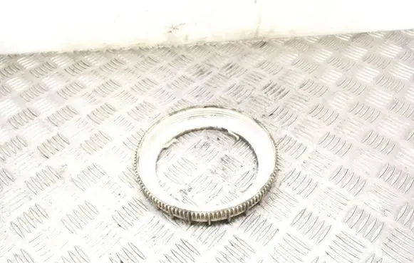 Toyota Land Cruiser (J120) In tank fuel pump screw locking ring/nut 