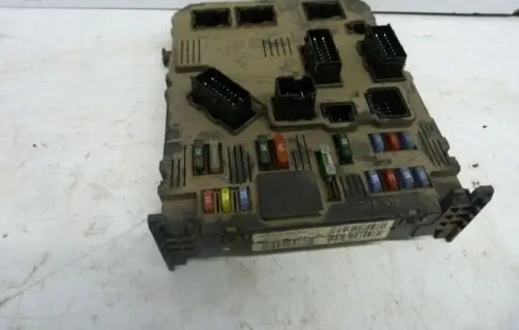 Citroen Berlingo BSM Control unit 9667999680