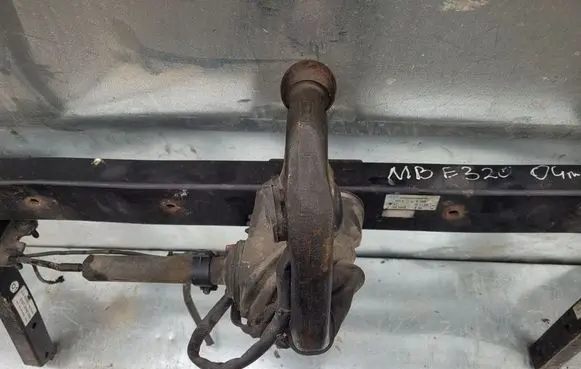 Mercedes-Benz E W211 Tow bar set