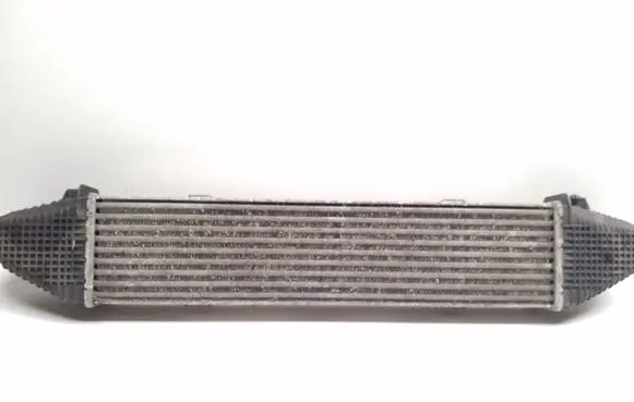 Mercedes-Benz C W204 Intercooler radiator A2045000100