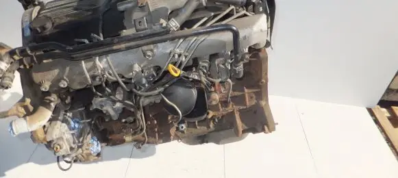 Toyota Land Cruiser (J100) Engine