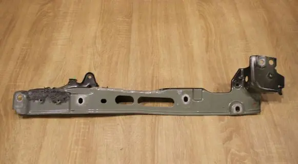 Renault Megane II Fender mounting bracket 8200268139