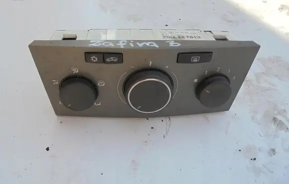 Opel Zafira B Climate control unit