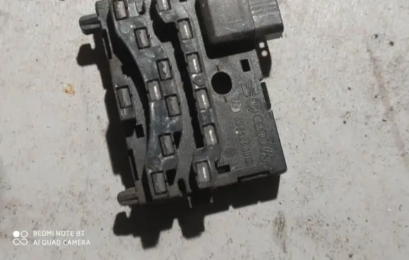 Volkswagen Golf Plus Steering angle sensor 1K0959654 00203500