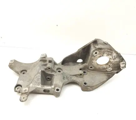 Volkswagen PASSAT B6 Generator/alternator bracket 03L903139D