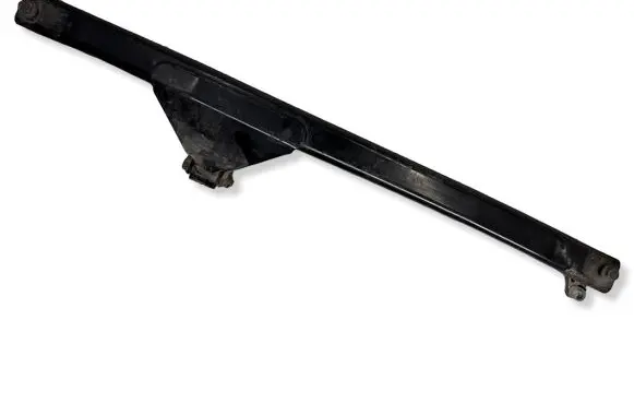 Volvo V70 Engine mounting bracket 