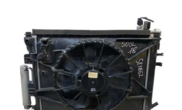 KIA Soul Radiator set 25310E4000 25304E4520 97606E4501