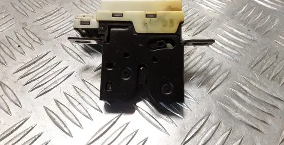 Loading door lock