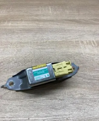 Toyota Prius (XW20) Airbag deployment crash/impact sensor 8983447020 1879000921
