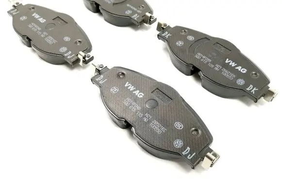 Volkswagen Golf VII Brake pads (front) 5Q0615109AN