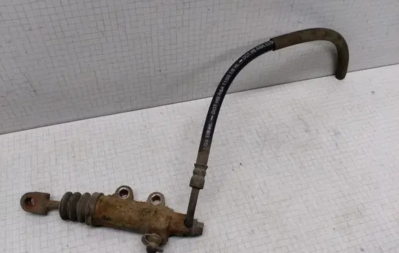Hyundai Getz Clutch slave cylinder 