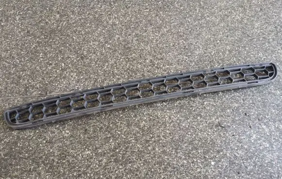 Front bumper lower grill