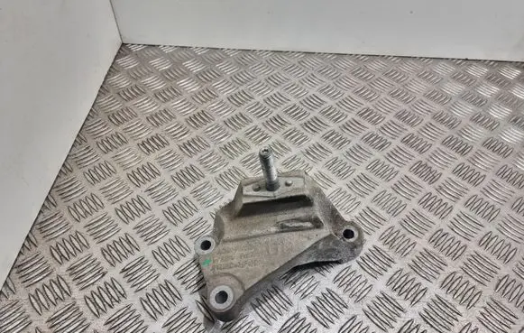 Ford S-MAX Engine mounting bracket AG917M125DA FFB9A