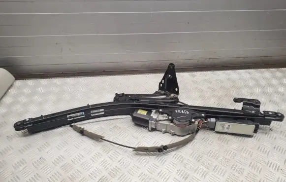Chrysler Pacifica Sliding door motor assembly 68368918AAA PN5926736AB 68368918AA