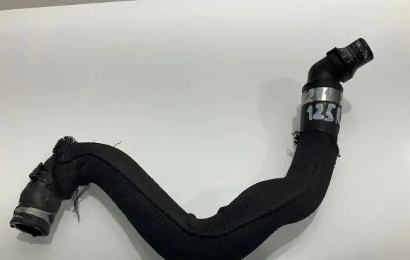 Mercedes-Benz E W211 Engine coolant pipe/hose