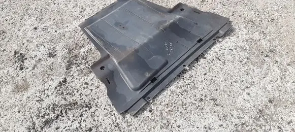 Renault Megane II Engine splash shield/under tray 8200690390