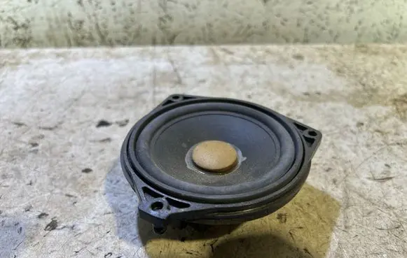 Mercedes-Benz GL X166 Panel speaker A2318201302 08114J0352 8927007902A