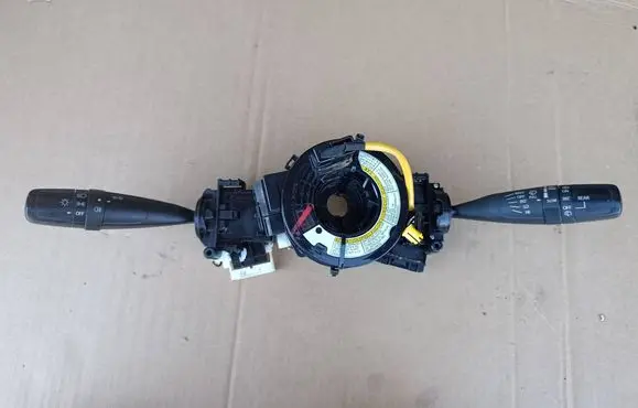 Suzuki SX4 S-Cross Wiper control stalk